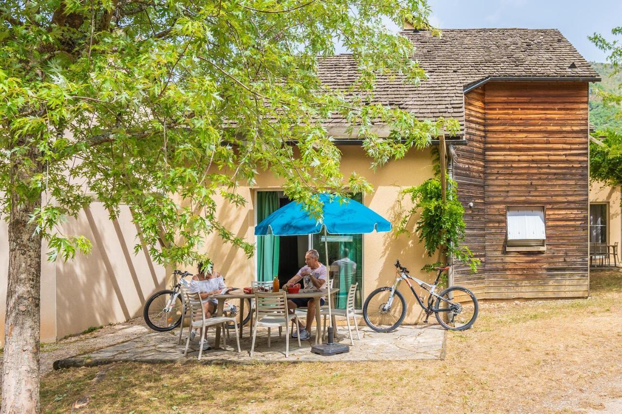 Village De Gites De Blajoux Quezac  Esterno foto