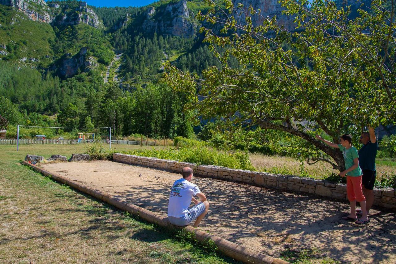 Village De Gites De Blajoux Quezac  Esterno foto